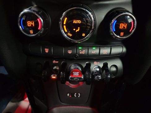 Used 2016 MINI Cooper S image 17