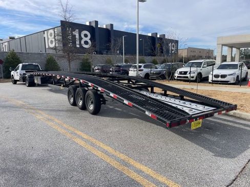 Used 2024 Ford F350 XLT image 4