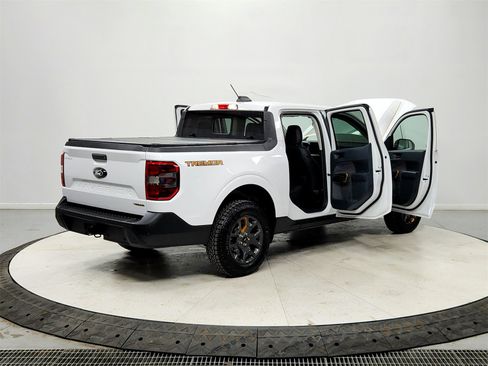 Used 2025 Ford Maverick Tremor image 15