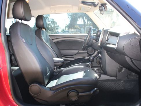 Used 2013 MINI Cooper Hardtop image 5
