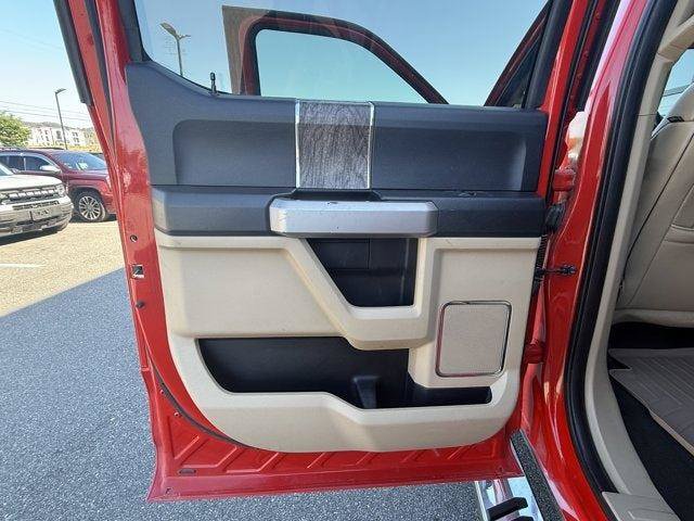 Used 2017 Ford F250 Lariat w/ Chrome Package AWD/4WD image 17