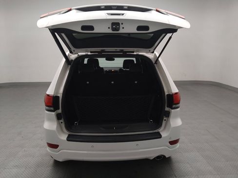 Used 2020 Jeep Grand Cherokee Altitude RWD image 29