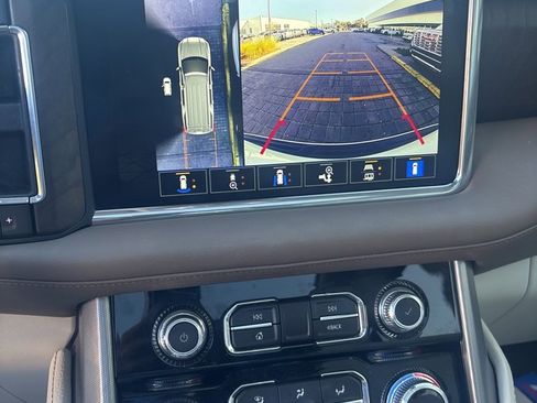 Used 2024 GMC Yukon Denali image 23