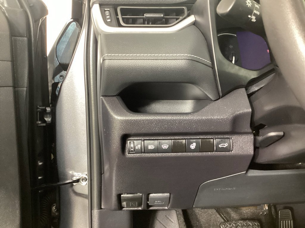 Used 2024 Toyota RAV4 XLE w/ Convenience Package AWD/4WD image 12