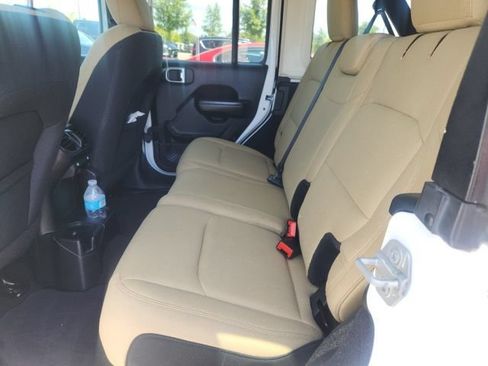 Used 2018 Jeep Wrangler Unlimited Sport S AWD/4WD image 13