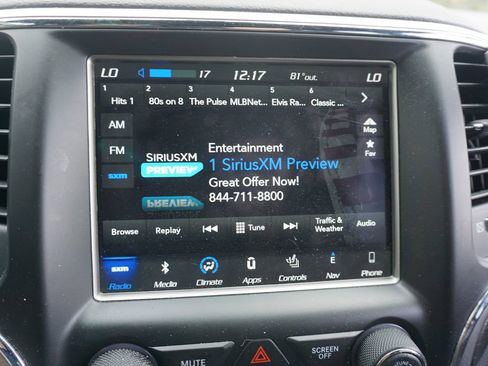 Used 2018 Jeep Grand Cherokee Altitude image 10