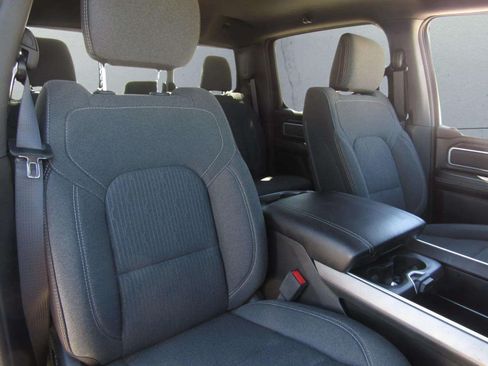 Used 2020 RAM 1500 Big Horn AWD/4WD image 10