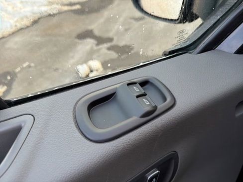 Used 2024 Ford Transit 350 XLT image 16