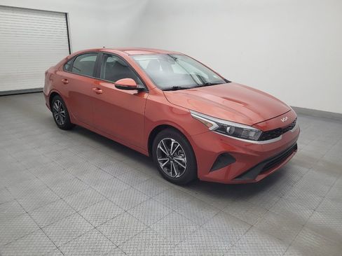 Used 2023 Kia Forte LXS w/ LXS Technology Package FWD image 11