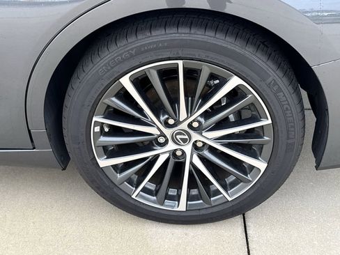 Used 2025 Lexus ES 350 w/ Premium Package image 31