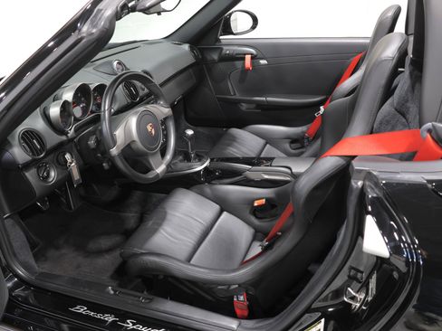 Used 2011 Porsche Boxster Spyder image 14