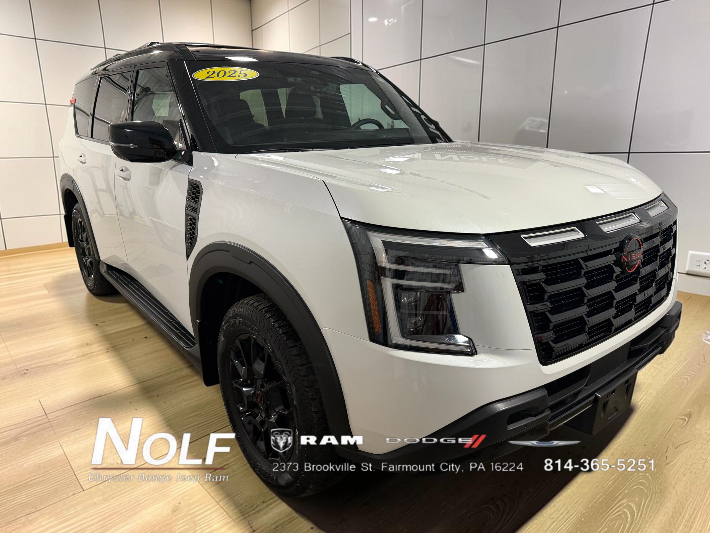 Used 2025 Nissan Armada PRO-4X w/ Pro-4X Premium Package AWD/4WD image 1
