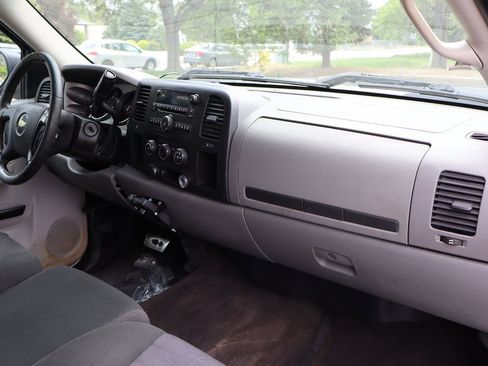 Used 2013 Chevrolet Silverado 2500 W/T RWD image 17