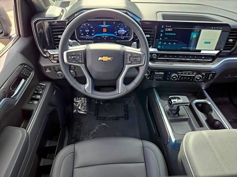 Used 2025 Chevrolet Silverado 1500 LTZ AWD/4WD image 13