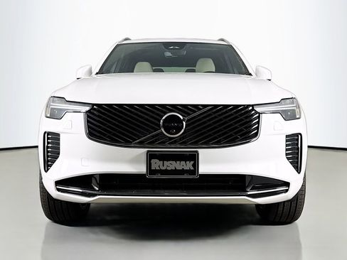 New 2026 Volvo XC90 T8 Ultra w/ Protection Package AWD/4WD image 2