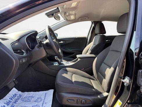 Used 2024 Chevrolet Malibu LT w/ Midnight Edition FWD image 10