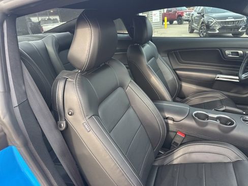 Used 2022 Ford Mustang GT Premium w/ Equipment Group 401A image 8