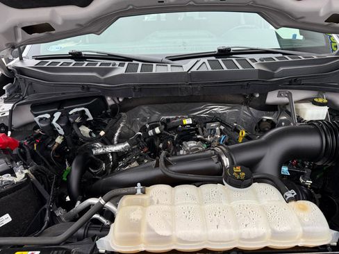 Used 2022 Ford F150 XLT w/ Equipment Group 302A High image 9