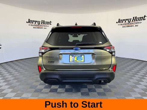 Used 2025 Subaru Forester Premium w/ Convenience Package #1 image 8