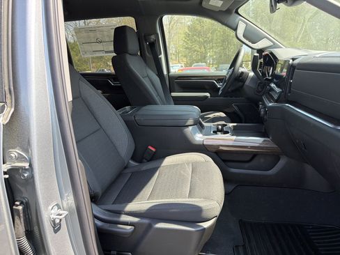 New 2026 Chevrolet Silverado 2500 LT image 13