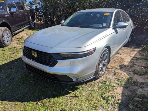 Used 2024 Honda Accord EX-L image 3