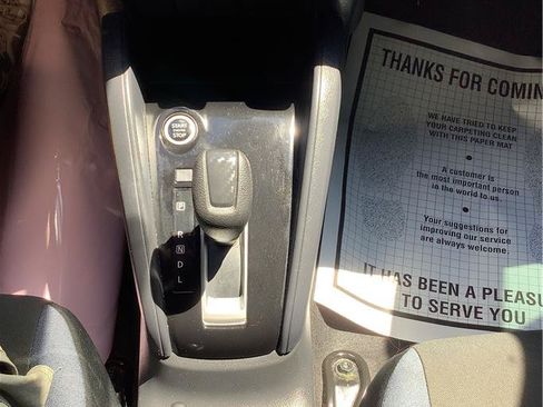 Used 2024 Nissan Versa SV FWD image 17