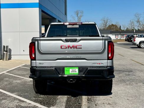 New 2026 GMC Sierra 1500 AT4X image 4