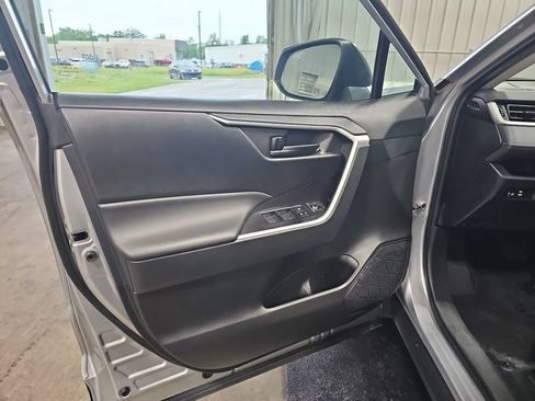 Used 2023 Toyota RAV4 LE FWD image 27