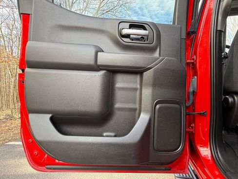 Used 2019 Chevrolet Silverado 1500 Custom Trail Boss image 19