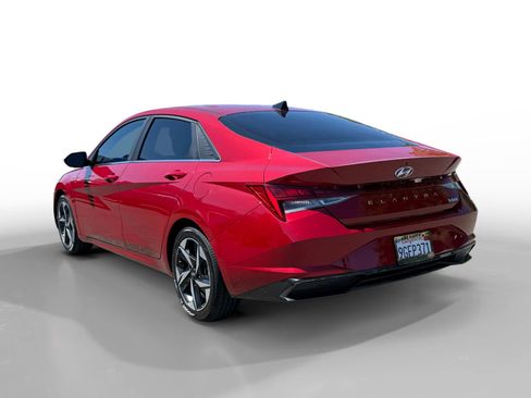 Used 2023 Hyundai Elantra Limited FWD image 3