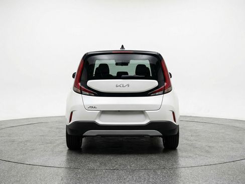 Used 2025 Kia Soul LX w/ LX Technology Package image 7