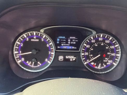 Used 2019 INFINITI QX60 Luxe w/ Essential Package image 16