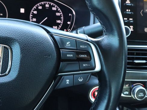 Used 2020 Honda Accord Touring image 33