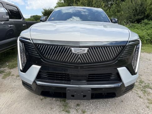 Used 2025 Cadillac Escalade IQ Sport 1 AWD/4WD image 5
