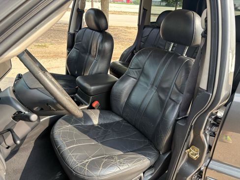 Used 2004 Jeep Grand Cherokee Laredo w/ Convenience Group RWD image 28