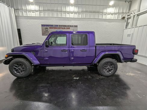New 2026 Jeep Gladiator Sport image 2