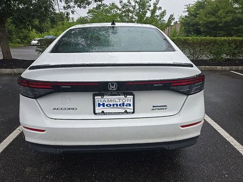Used 2024 Honda Accord Sport image 6