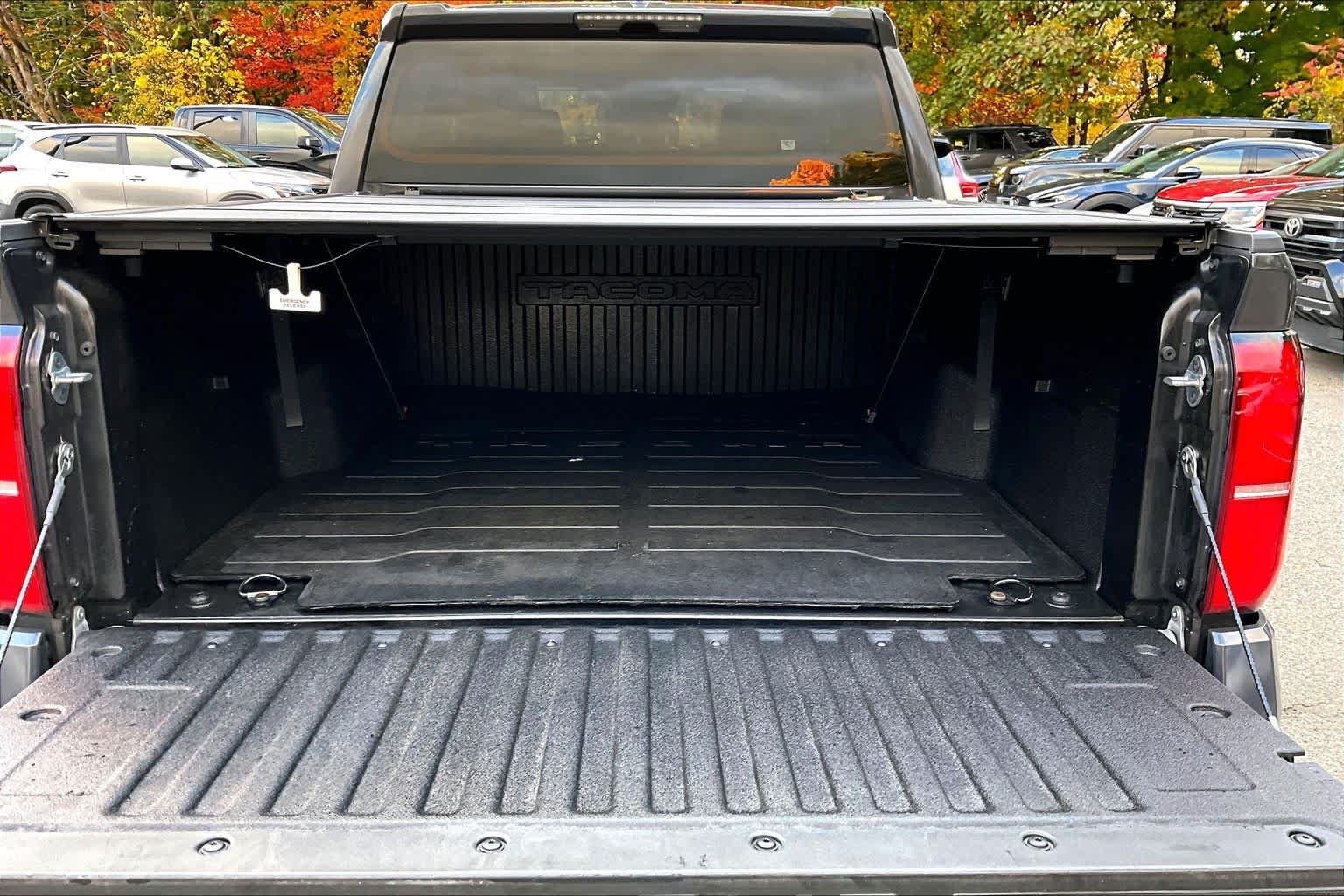 Certified 2025 Toyota Tacoma TRD Sport AWD/4WD image 30