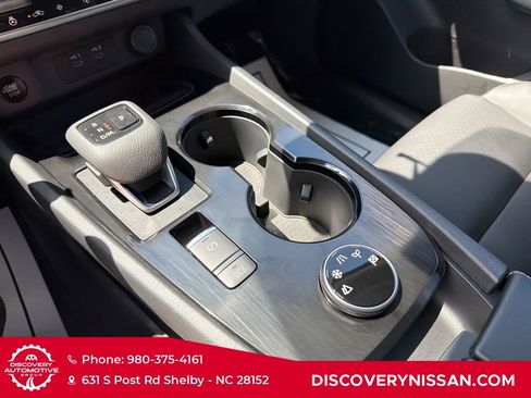 Certified 2026 Nissan Rogue SV AWD/4WD image 23