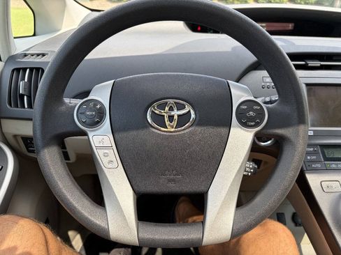 Used 2010 Toyota Prius Three FWD image 16