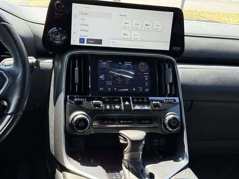 Used 2023 Lexus LX 600 4WD w/ Appearance Package image 20