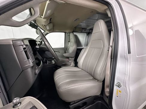 Used 2023 Chevrolet Express 2500 w/ Driver Convenience Package RWD image 15