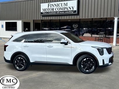 Used 2025 Kia Sorento S