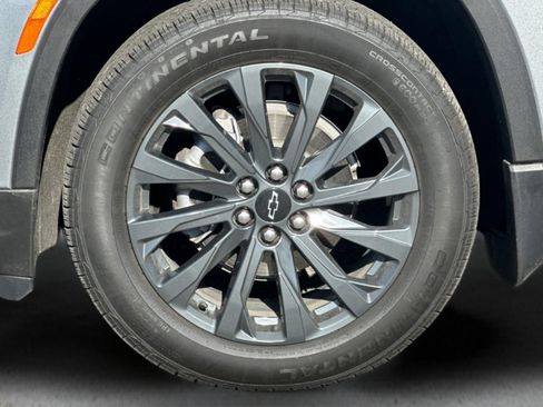 Used 2023 Chevrolet Traverse RS AWD/4WD image 25