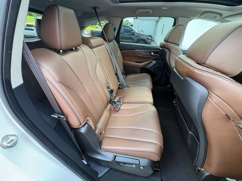 Used 2024 Acura MDX SH-AWD w/ Advance Package image 30