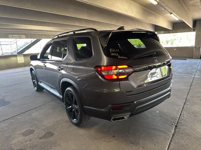 Certified 2025 Honda Pilot Black Edition image 7