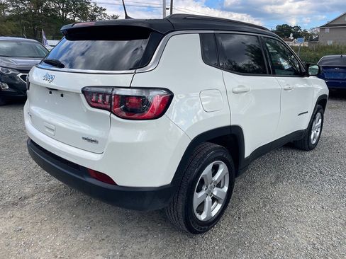 Used 2019 Jeep Compass Latitude w/ Popular Equipment Group AWD/4WD image 5