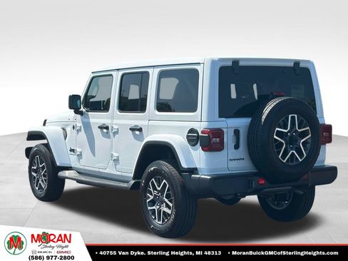 Used 2026 Jeep Wrangler Unlimited Sahara AWD/4WD image 3