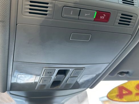 Used 2024 Volkswagen Jetta SE w/ Panoramic Sunroof Package image 35