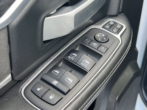 Used 2024 RAM 2500 Big Horn w/ Bed Utility Group image 20